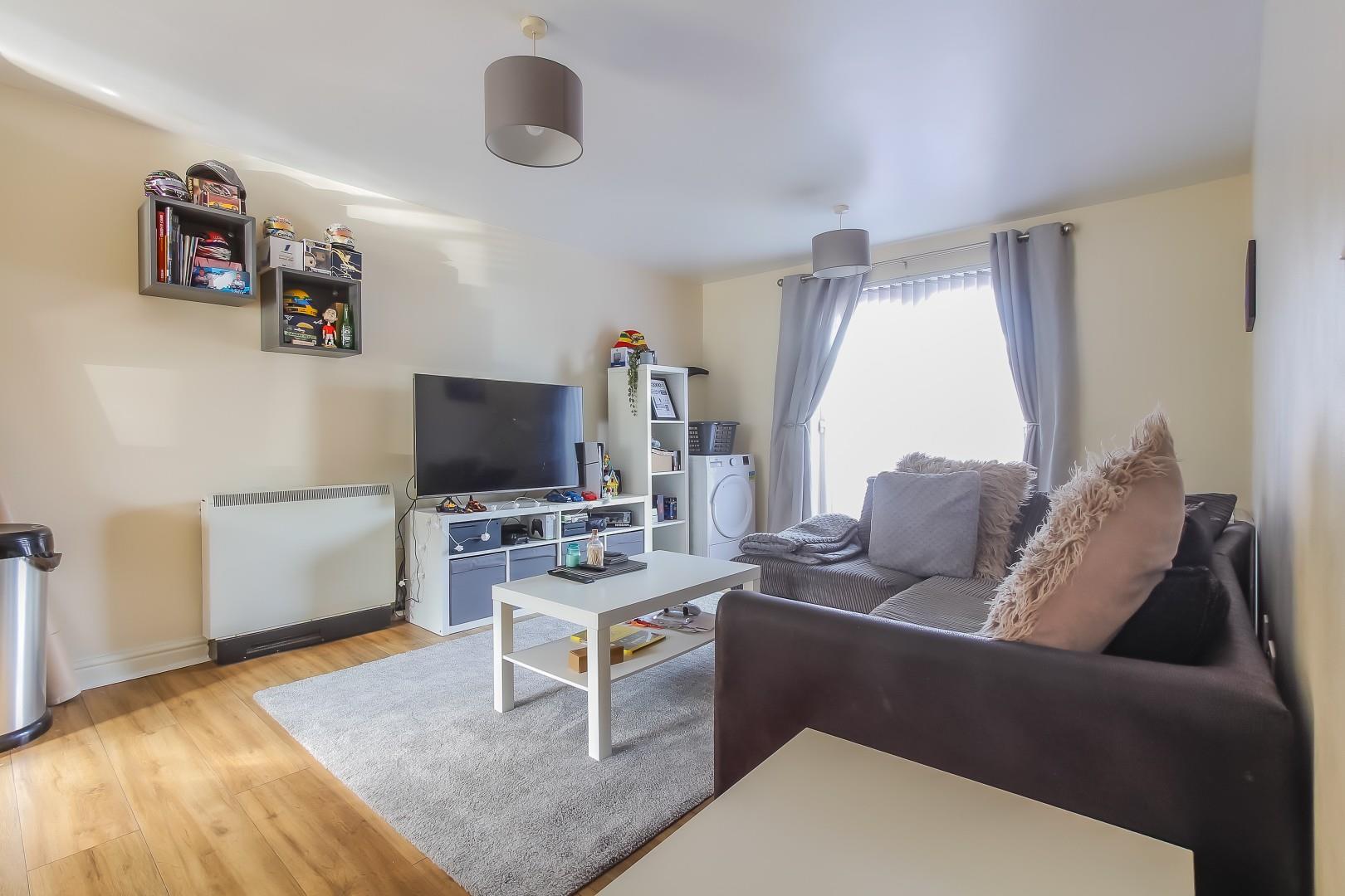 Heron Drive - 10% Deposit Contribution Subject To Lenders Criteria — photograph 2